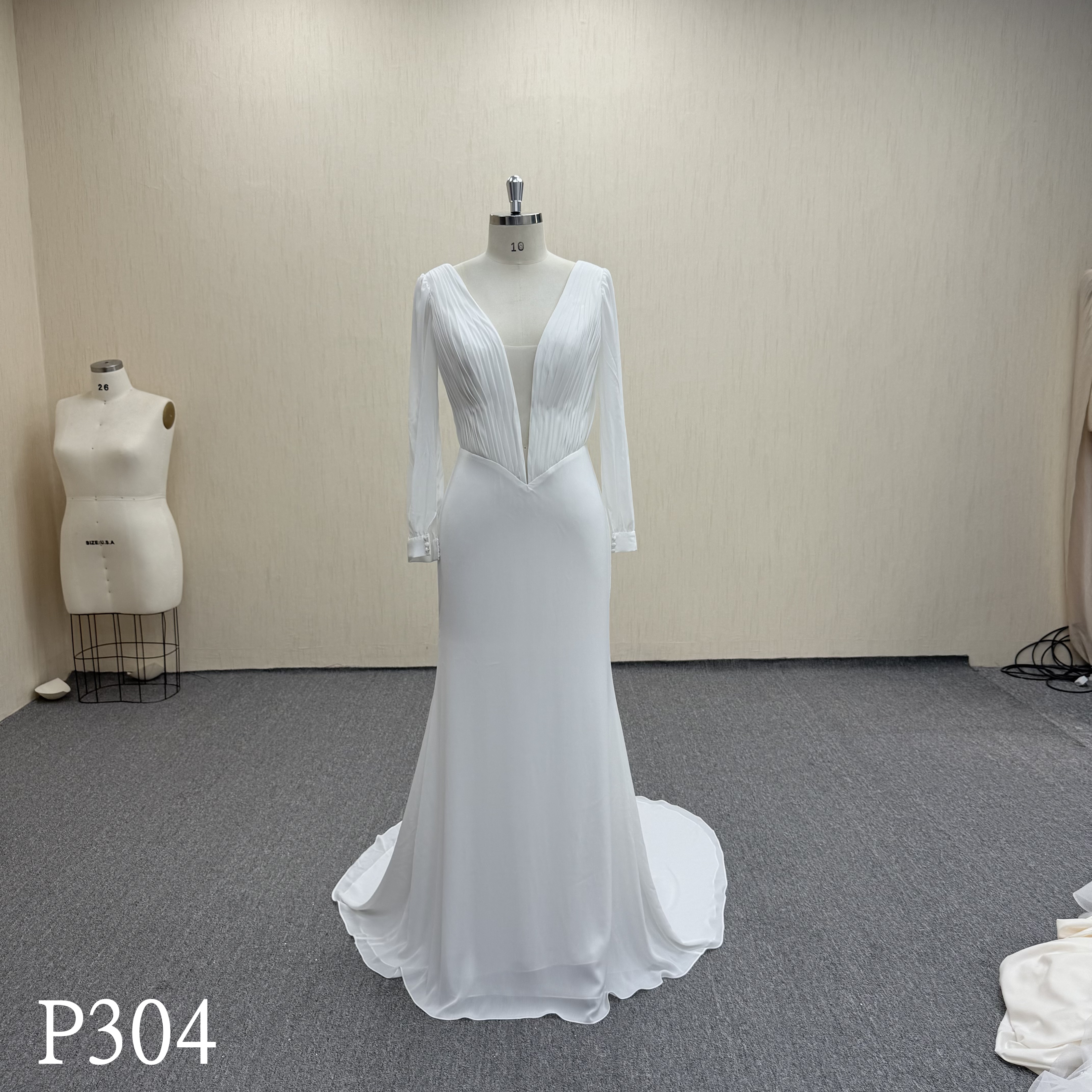 P304 V-neck Mermaid Wedding Dress with long sleeves