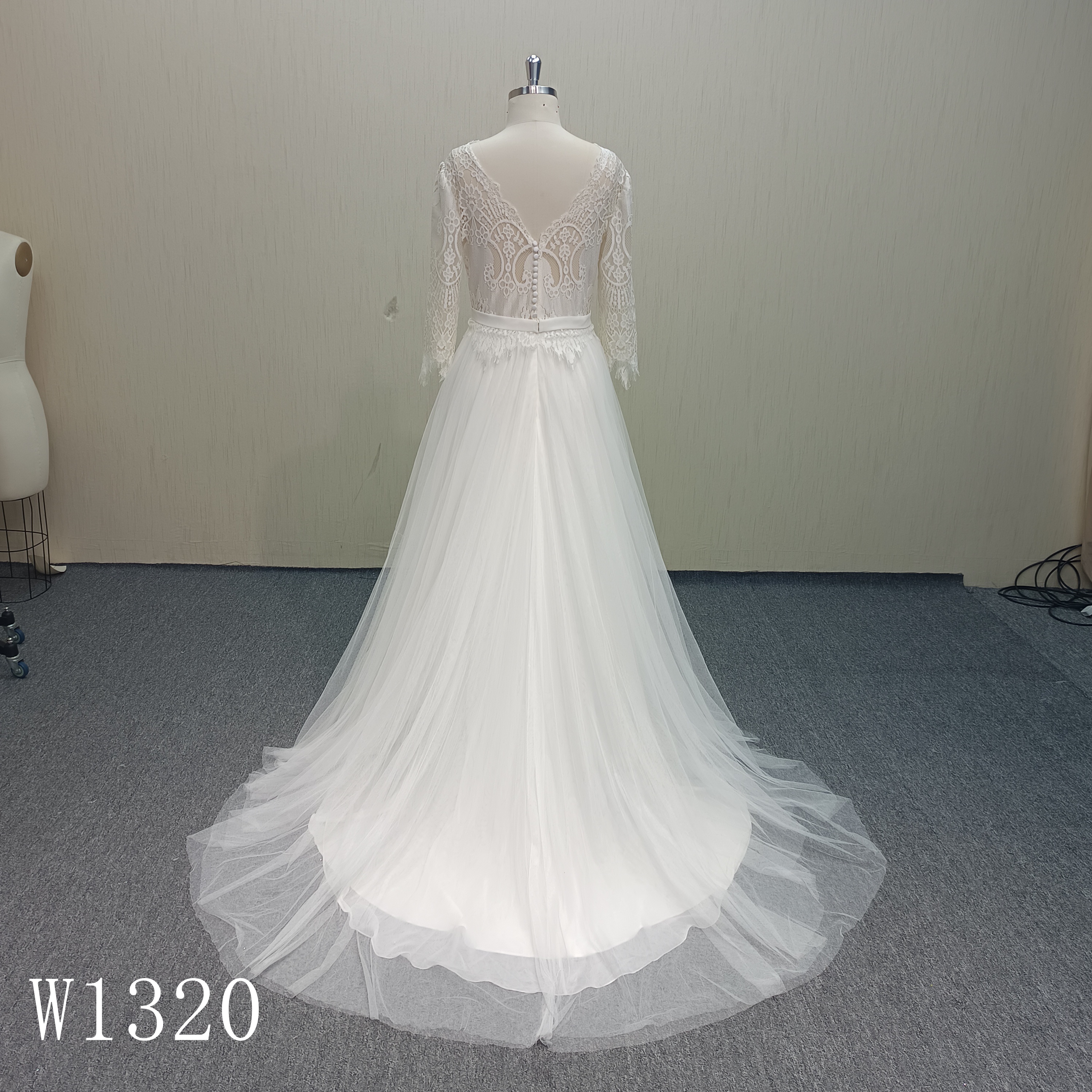 W1320 Two set wedding