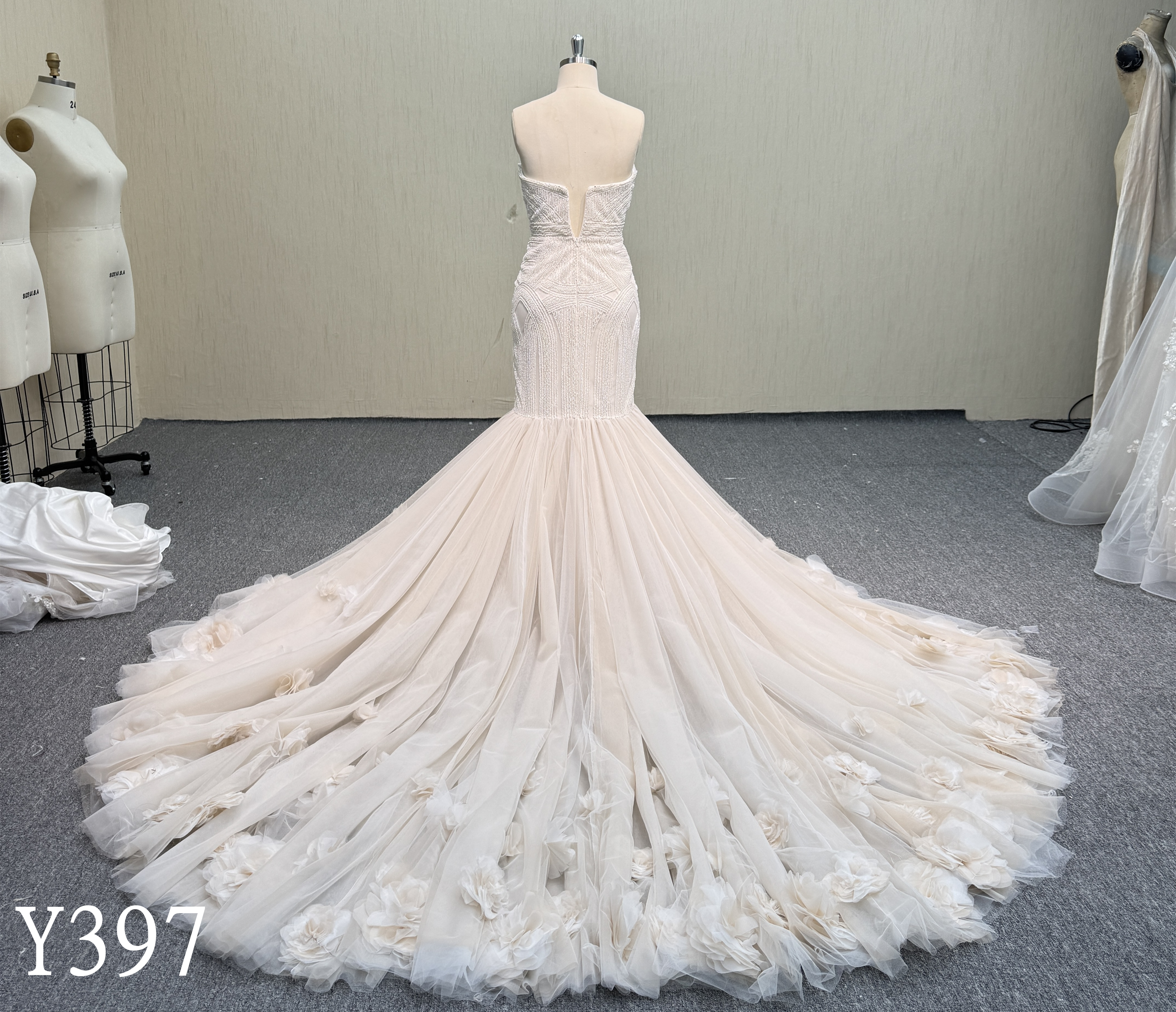 Y397 Luxury wedding dress--stylish design