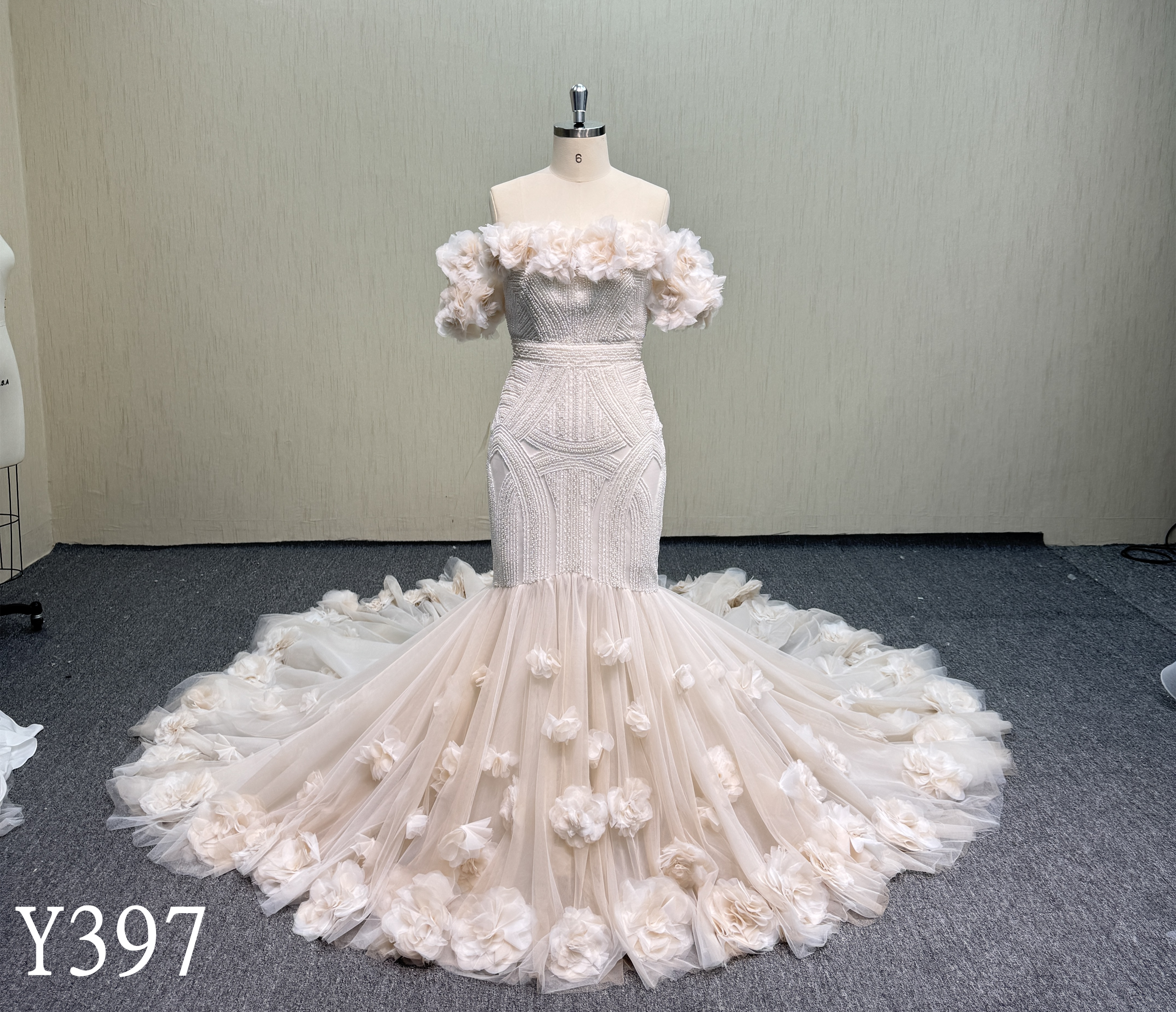 Y397 Luxury wedding dress--stylish design