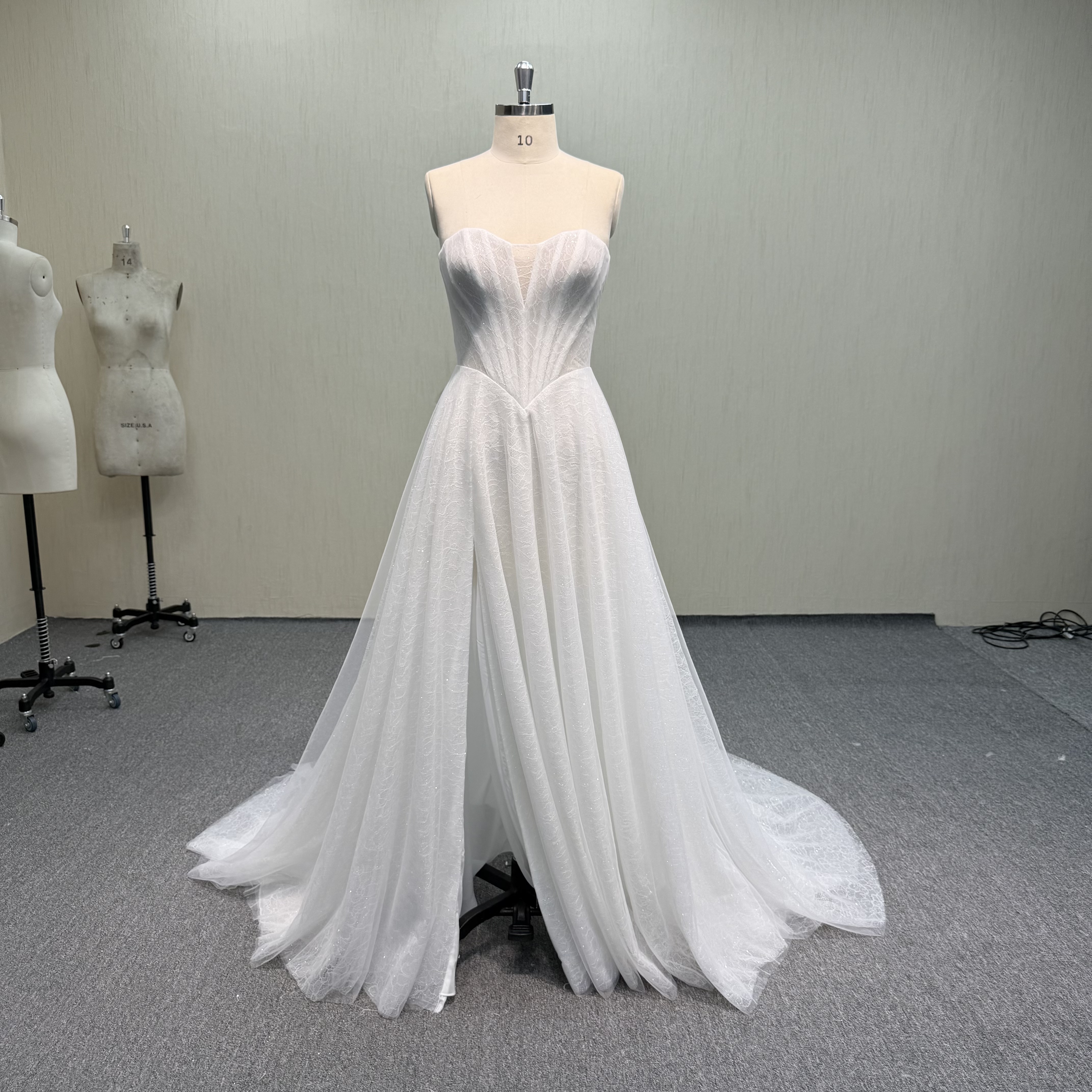 Y694 One style of hot sell dress with glitter and chantilly lace