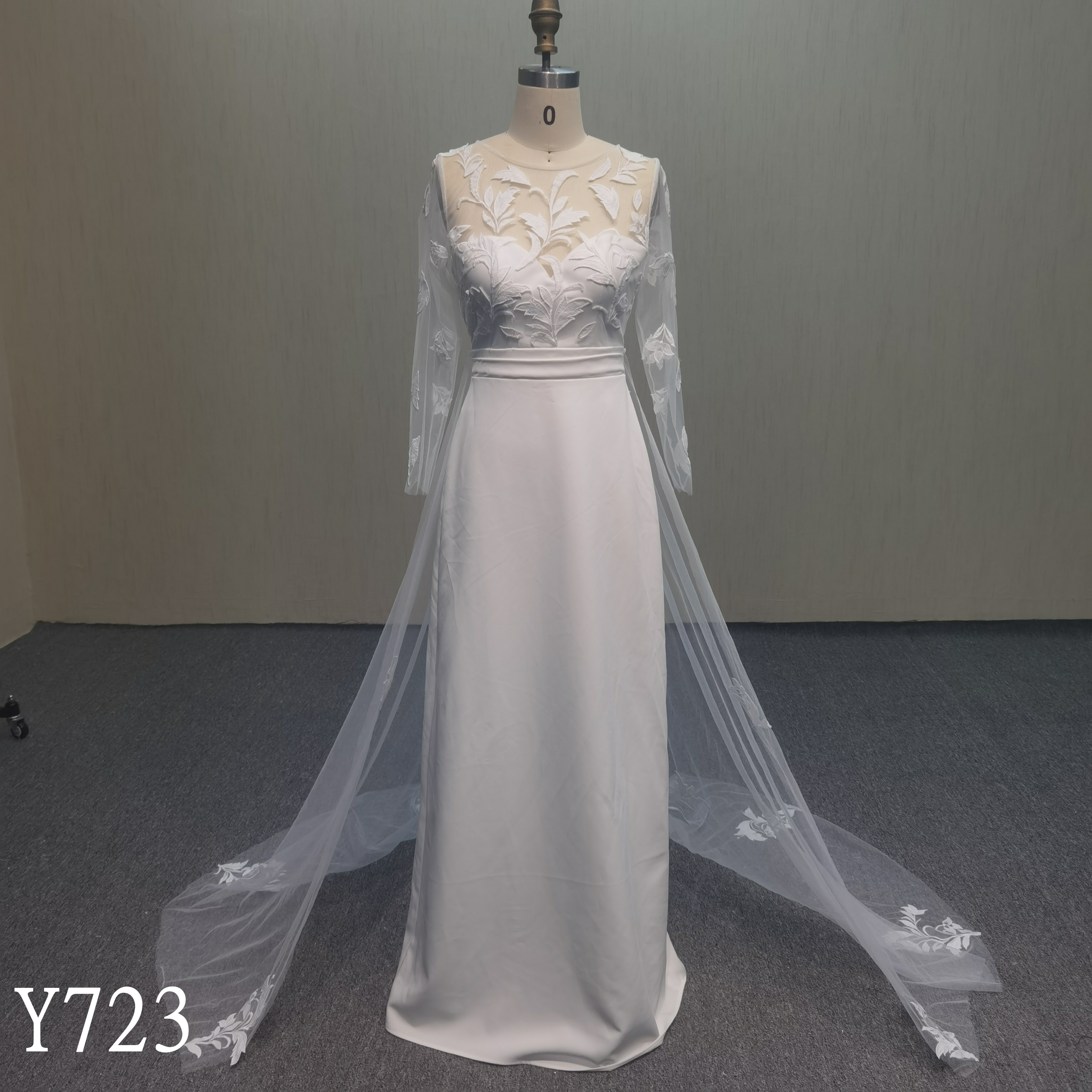 Y723 Simple ivory wedding dress