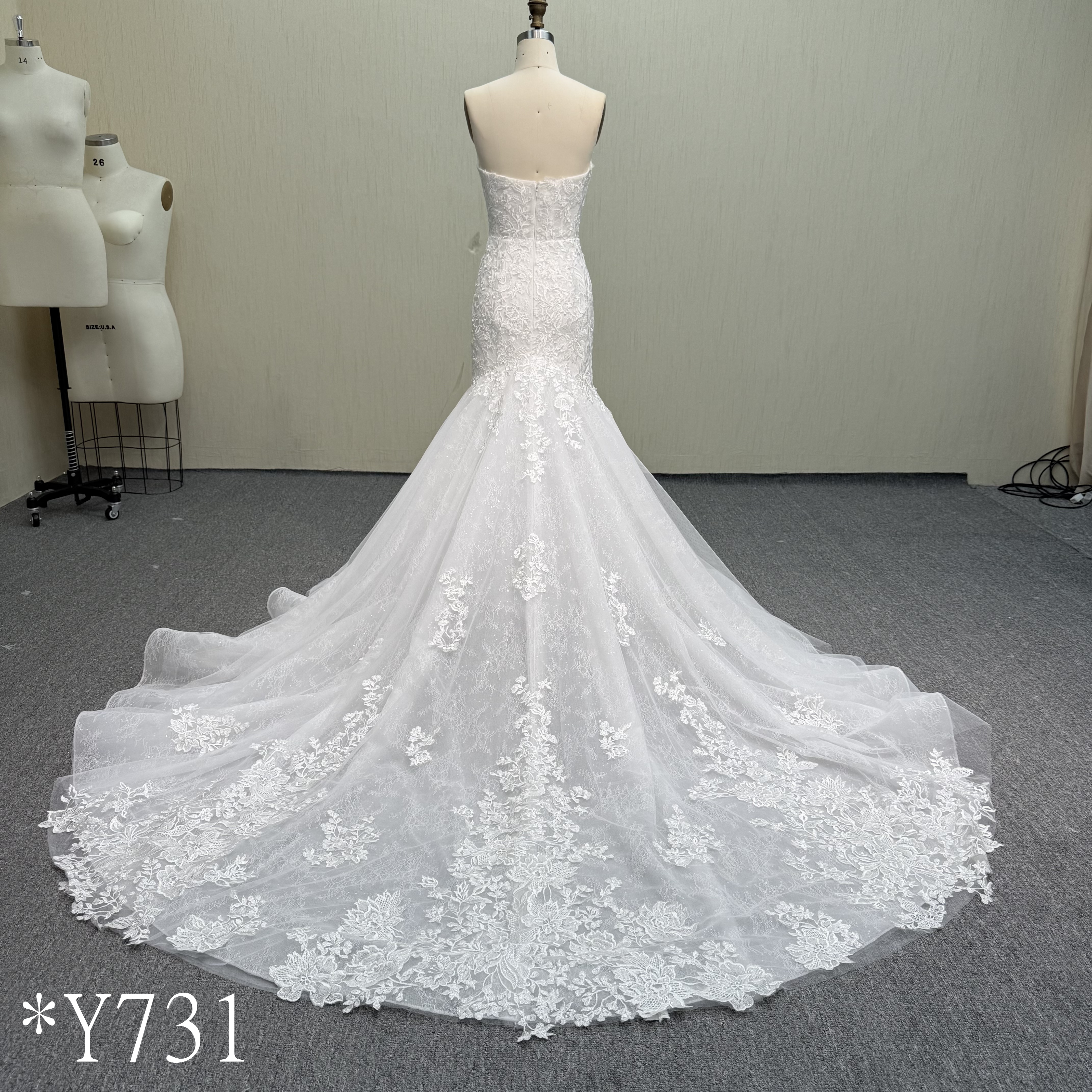Y731 Romantic Strapless Lace Mermaid Wedding Dress with Floral Appliqués and Cathedral Train