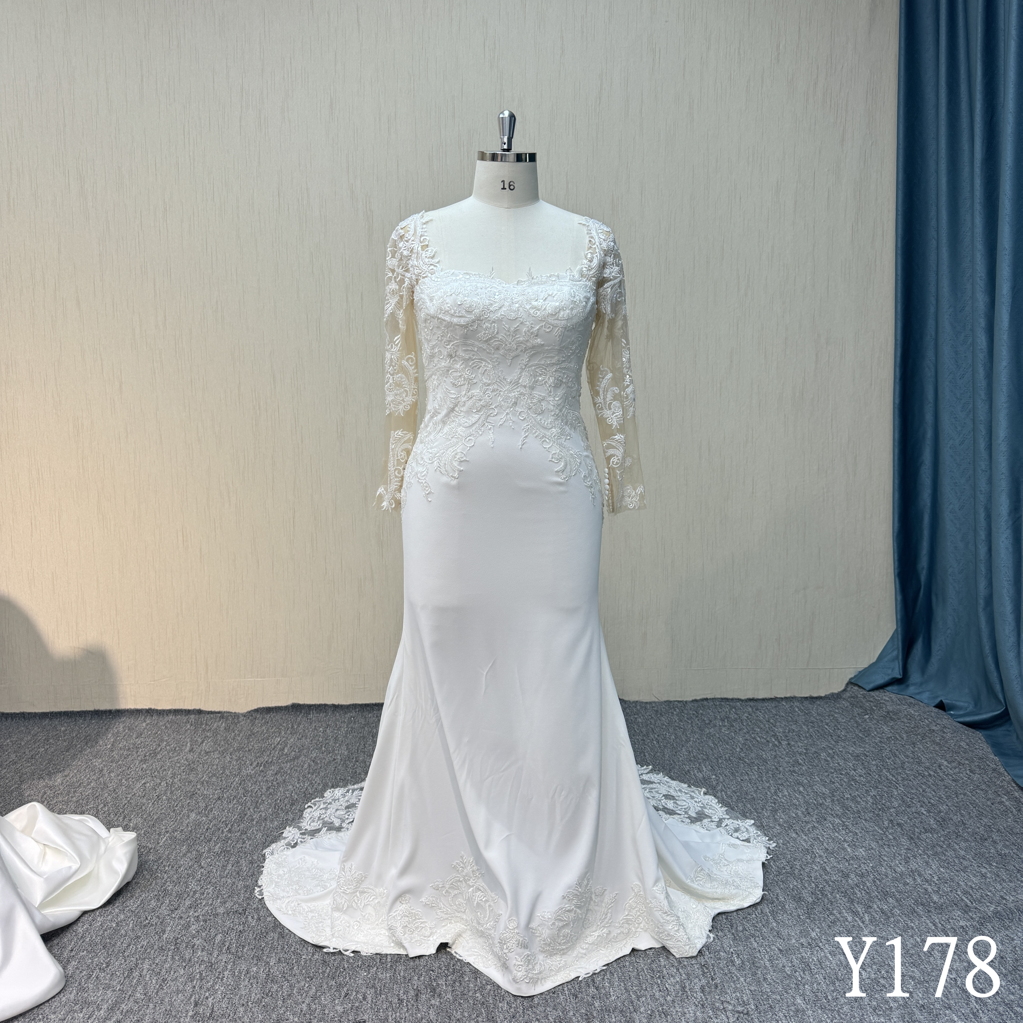 Y178 Elegant Curvy Bridal Gown with Square Neck, Illusion Lace Sleeves & Adjustable Lace-up Back