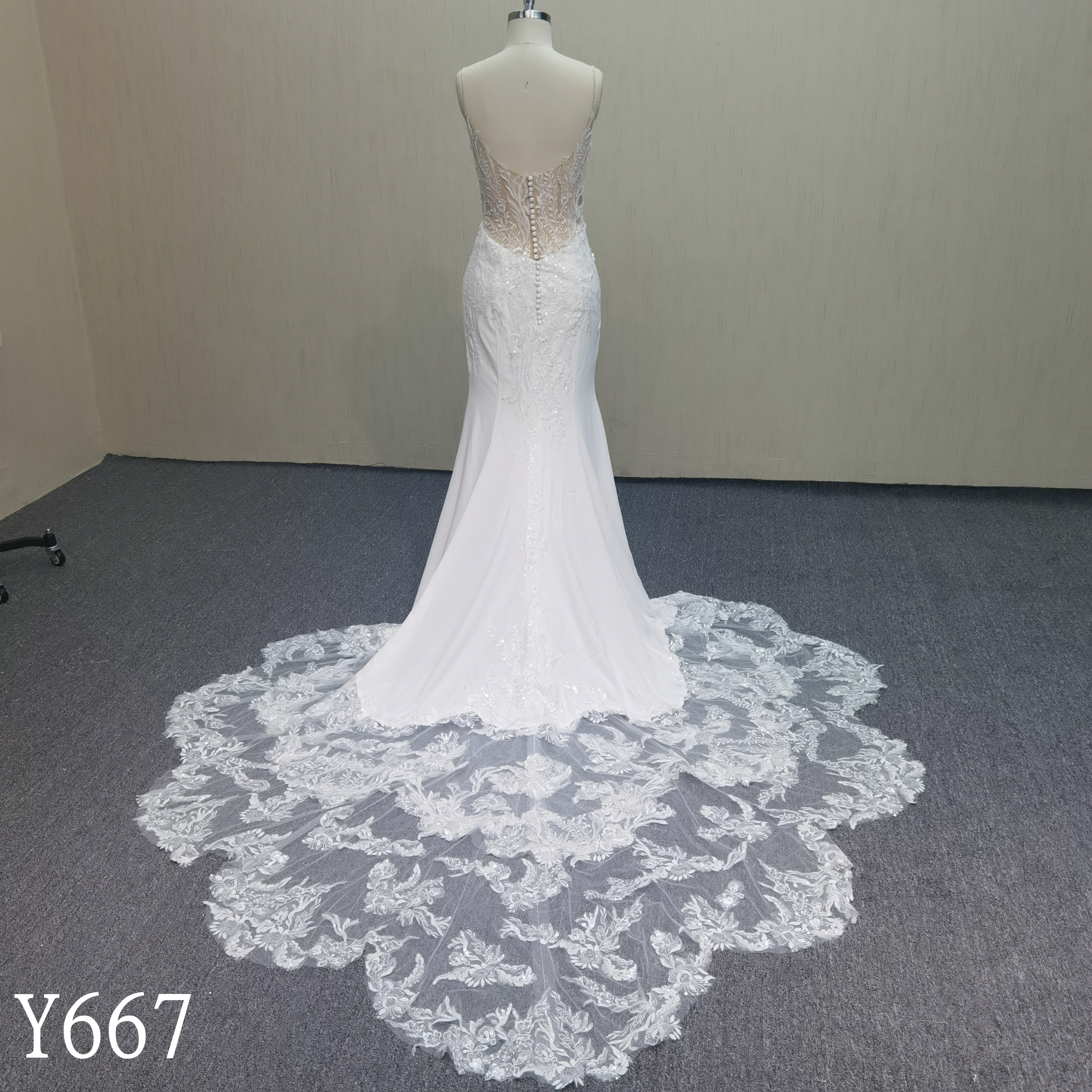 Y667 Plunging V-Neck Spaghetti Strap Lace Crepe Mermaid Wedding Dress