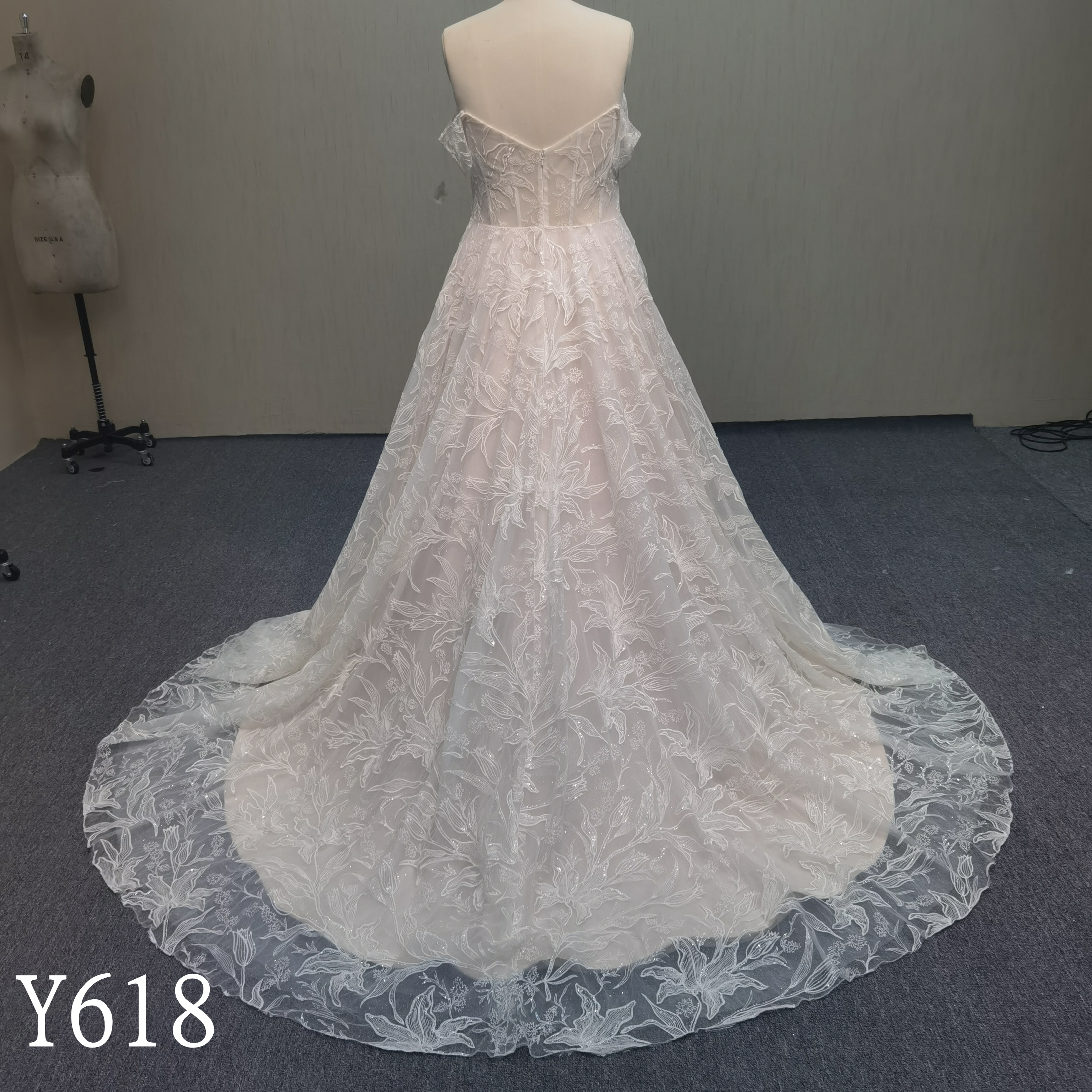 Y618-Sheer Corset Bodice Spaghetti Strap Lace Dress with Full Tulle Overlay