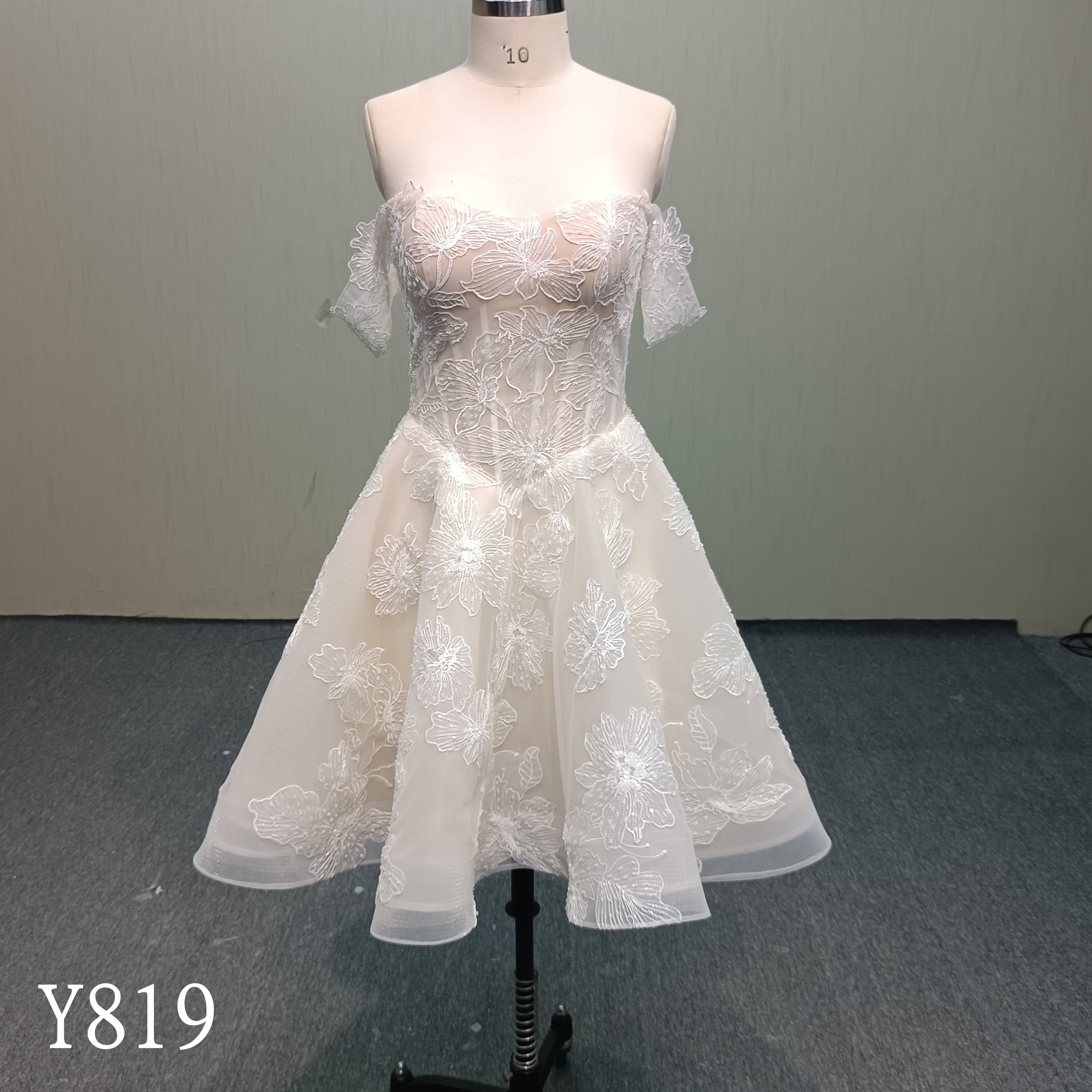 Y819 Convertible 2-Piece Wedding Dress with Beaded Off-Shoulder Lace Bodice and Detachable Satin Skirt