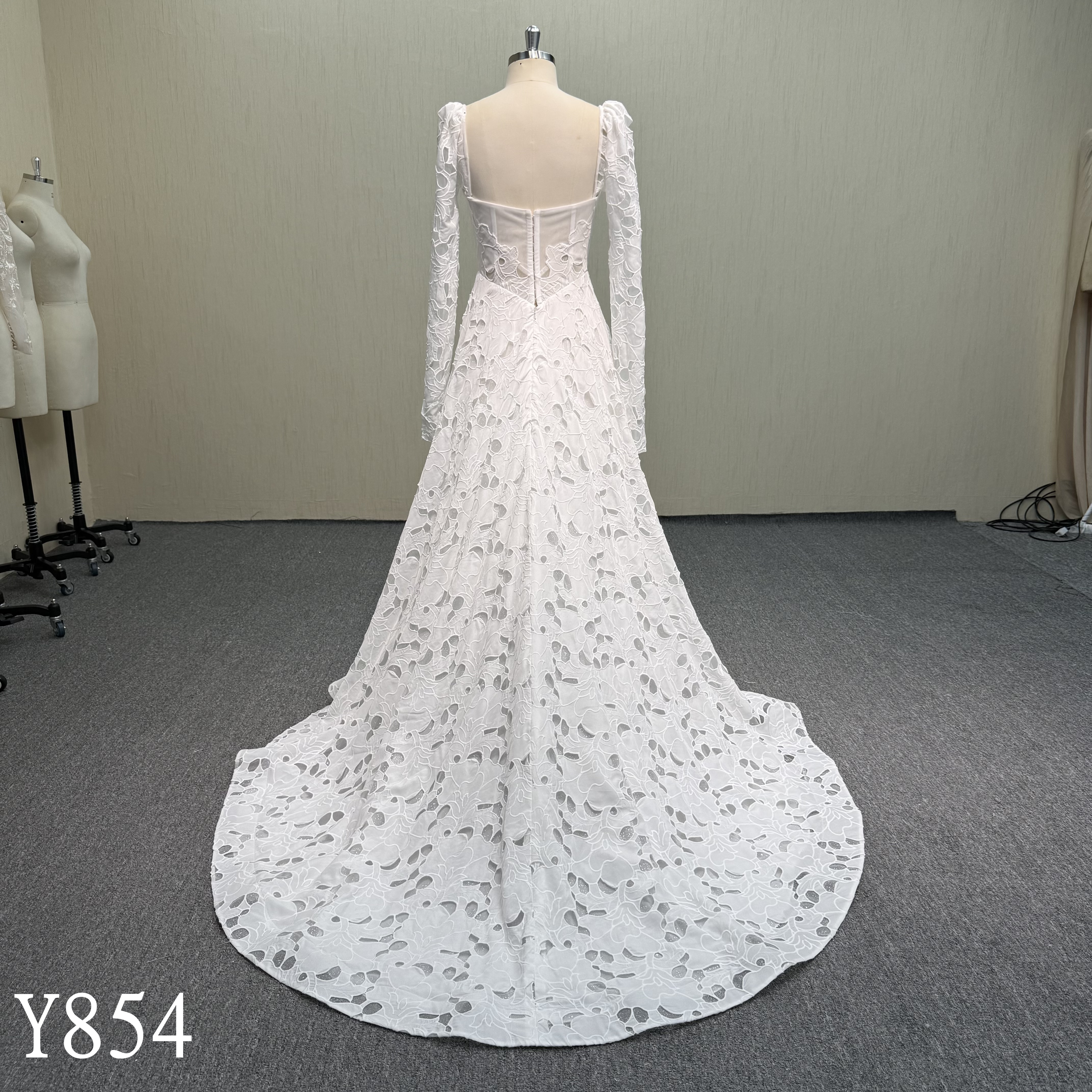 Y854 Structured Corset A-Line Bridal Gown with Unique Cut-Out Embroidery and Square Back