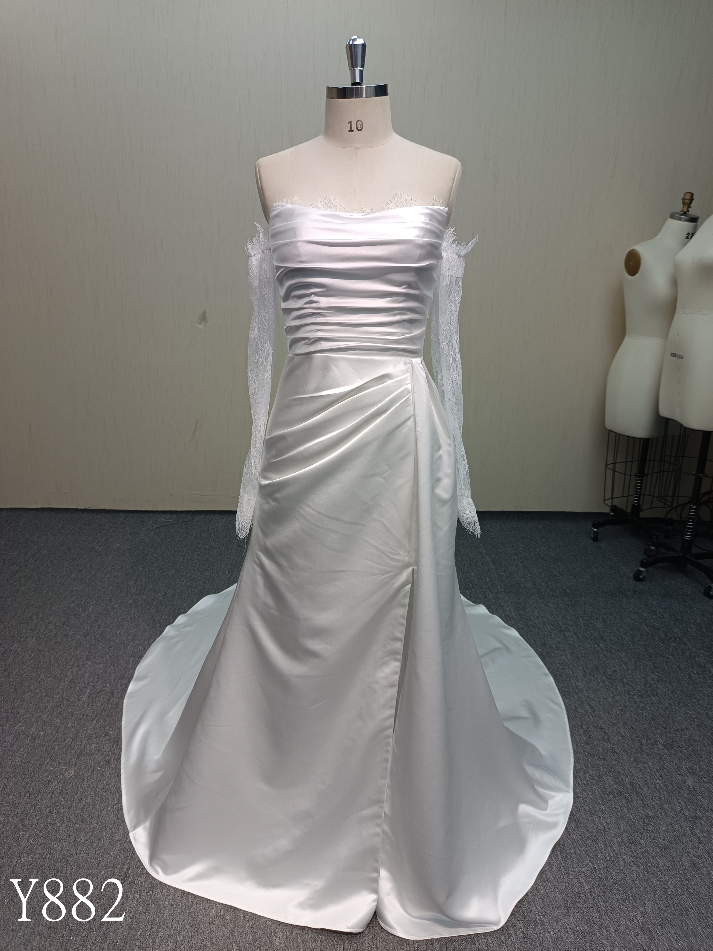 Y882 Classic Elegance: Sleek Strapless Satin Gown with Detached Lace Sleeves & Lace-Up Back