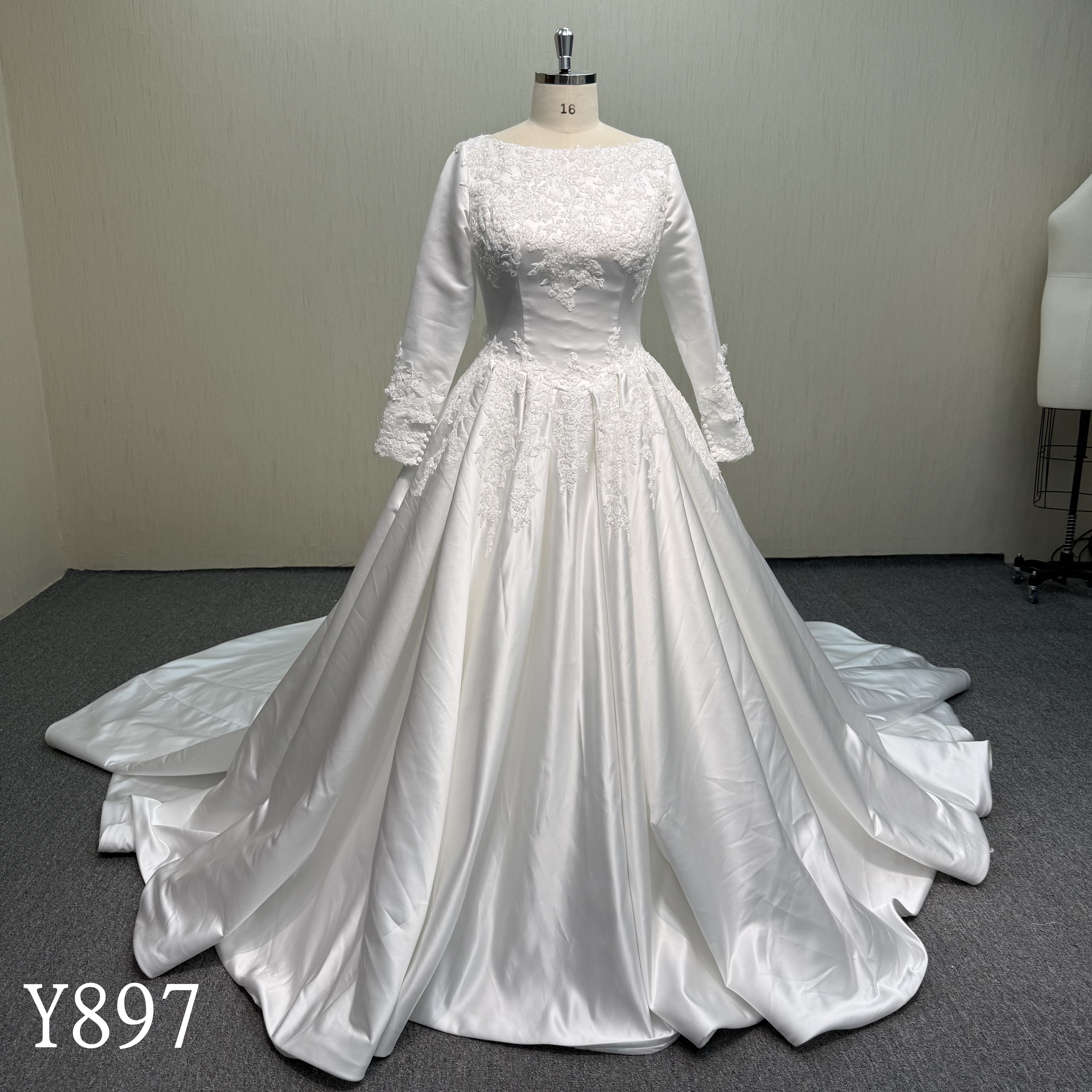 Y897 Modest Muslim High Neck Lace Satin Wedding Dress.