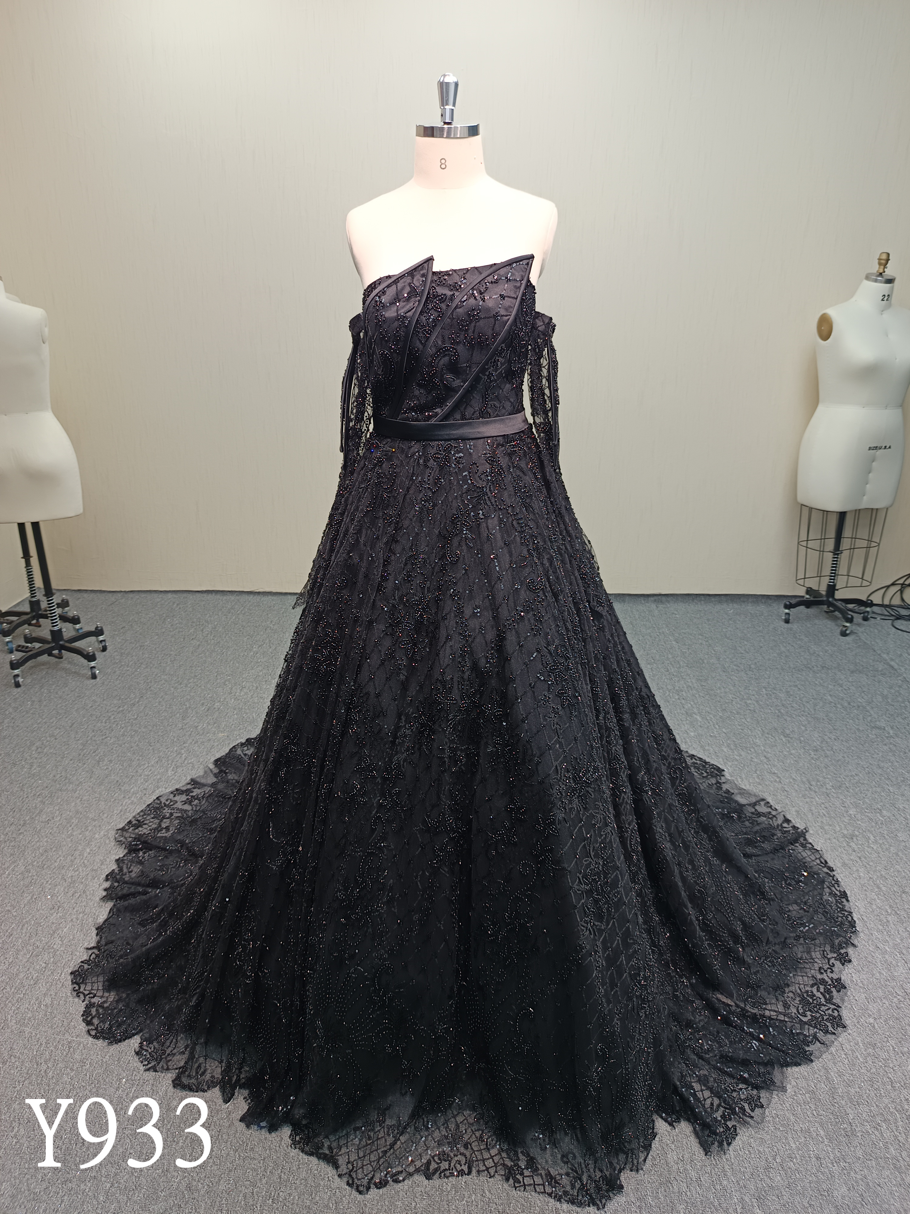 Y933 Romantic Dark Bridal Dress with Draped Sleeves and Floral Lace.