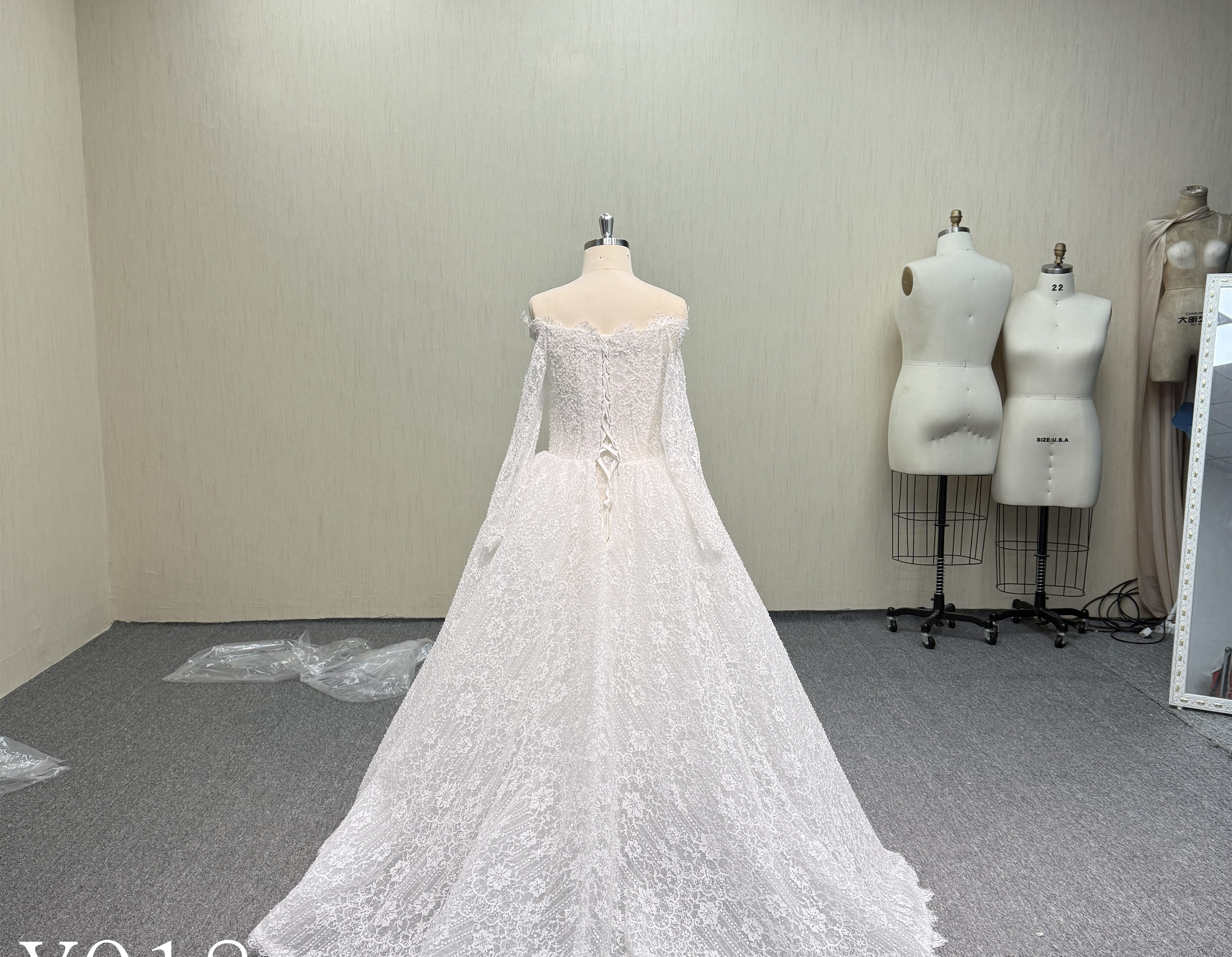Y918 Scalloped Hem Lace Dress with Sheer Long Sleeves.