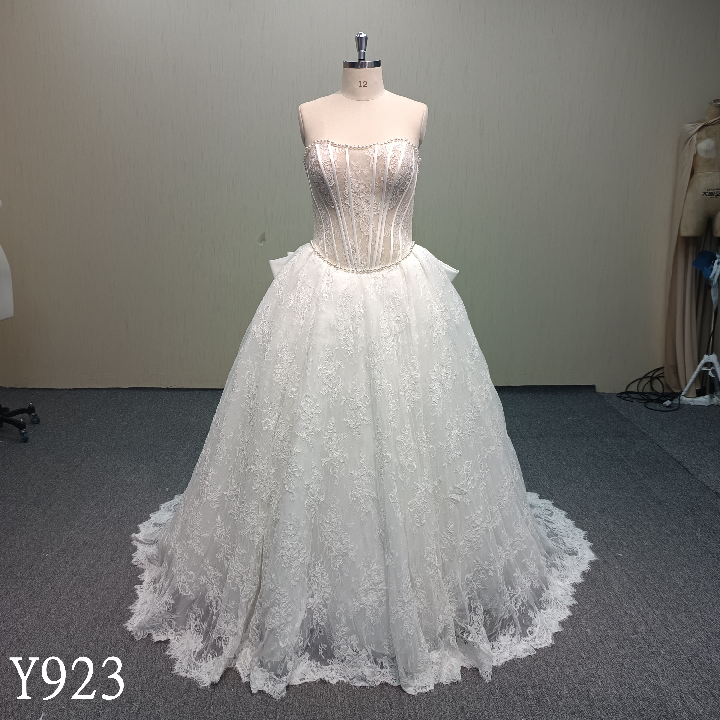 Y923 Beaded Waistline Lace Gown with Dramatic Satin Bow