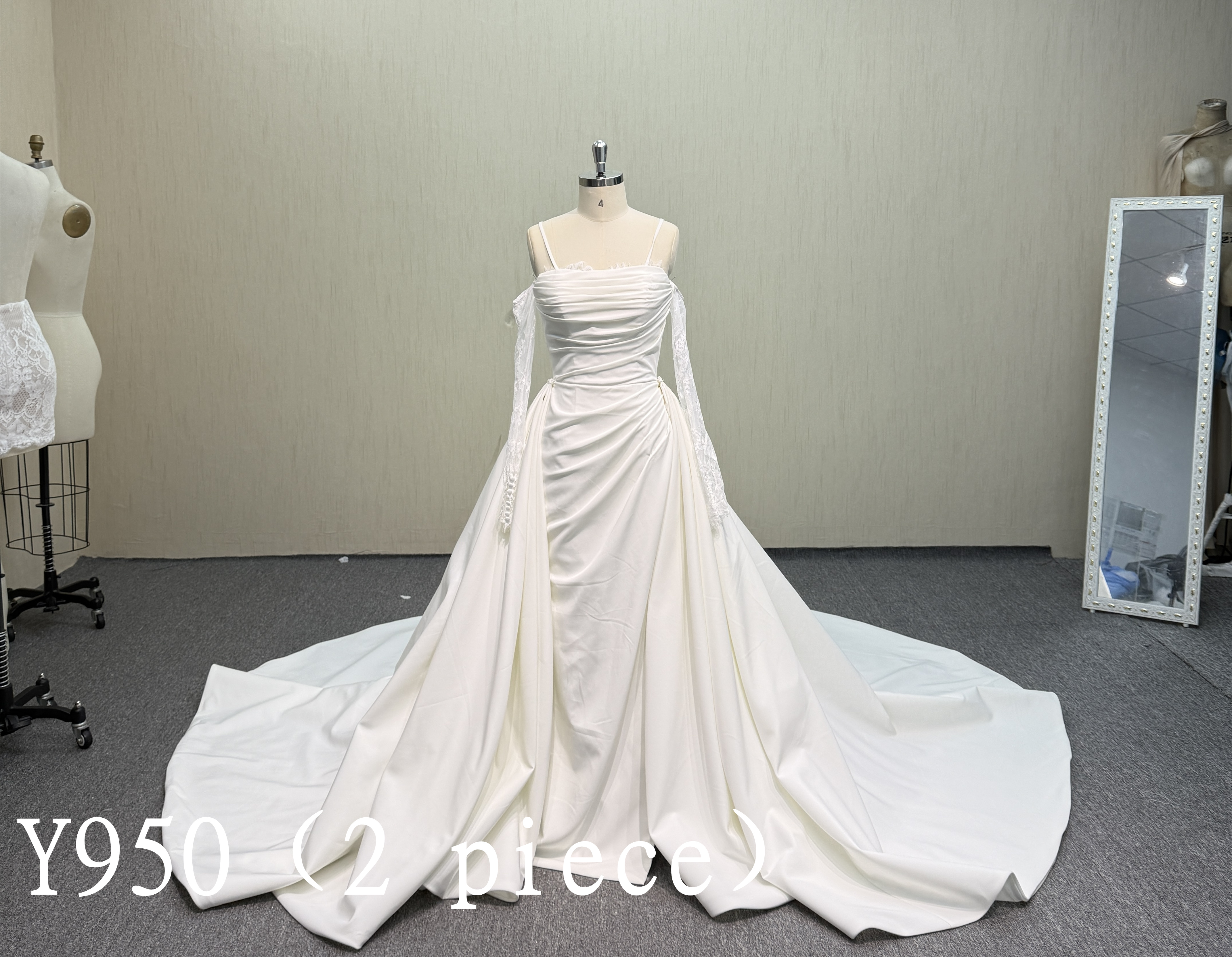 Y950 Modern 2-Piece Crepe Wedding Dress with Detachable Skirt.