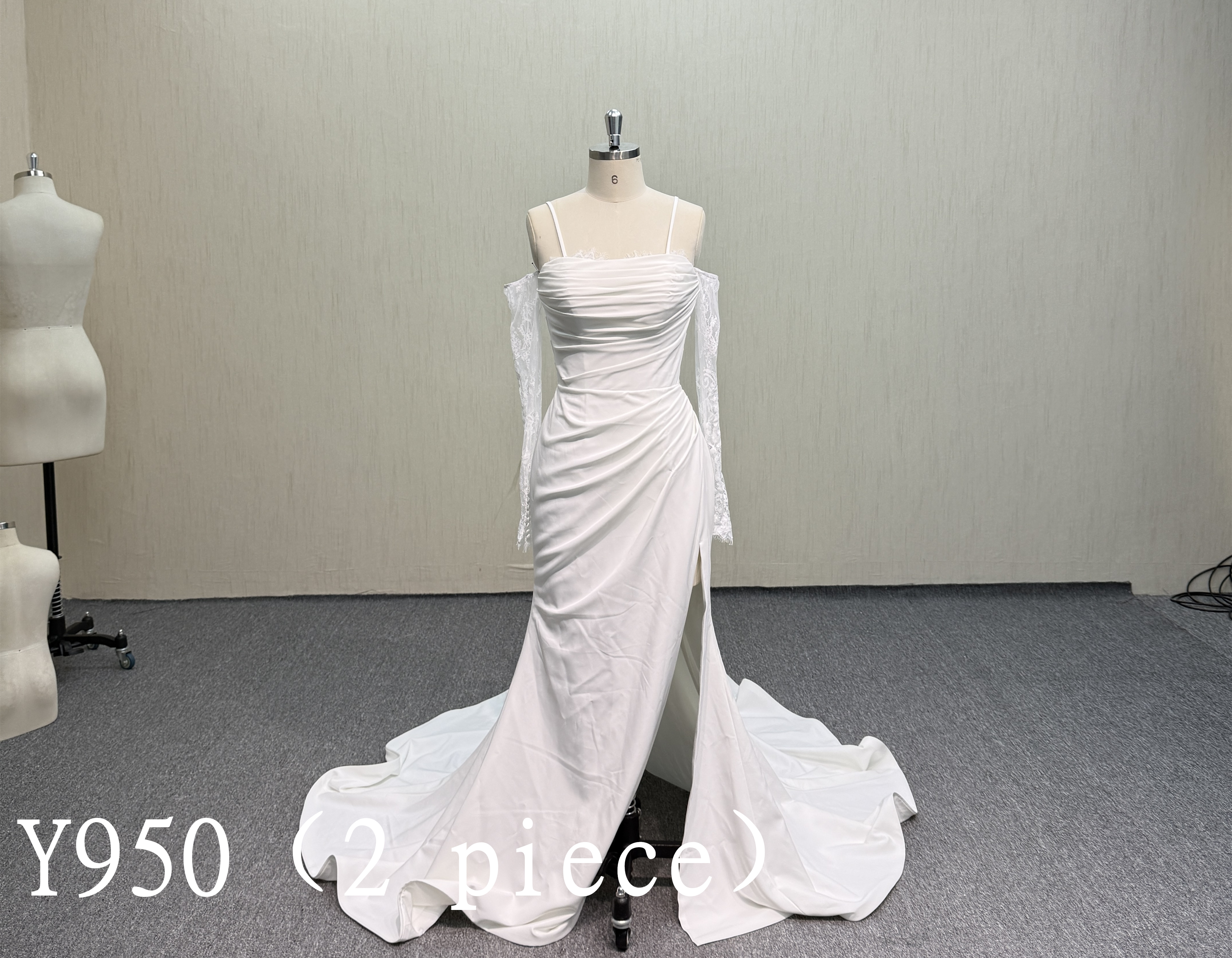 Y950 Modern 2-Piece Crepe Wedding Dress with Detachable Skirt.