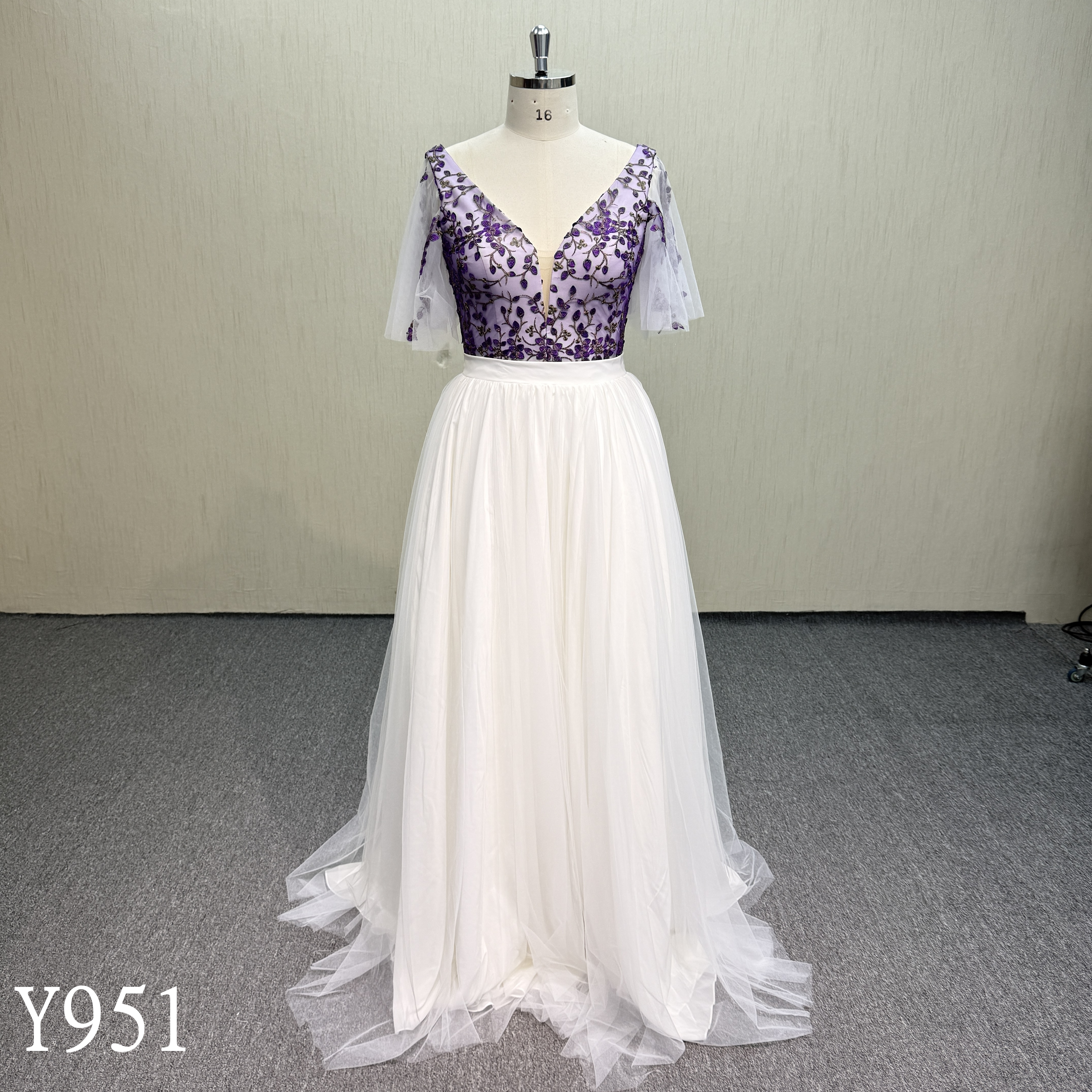 Y951  Purple and White A-Line Tulle Wedding Dress.