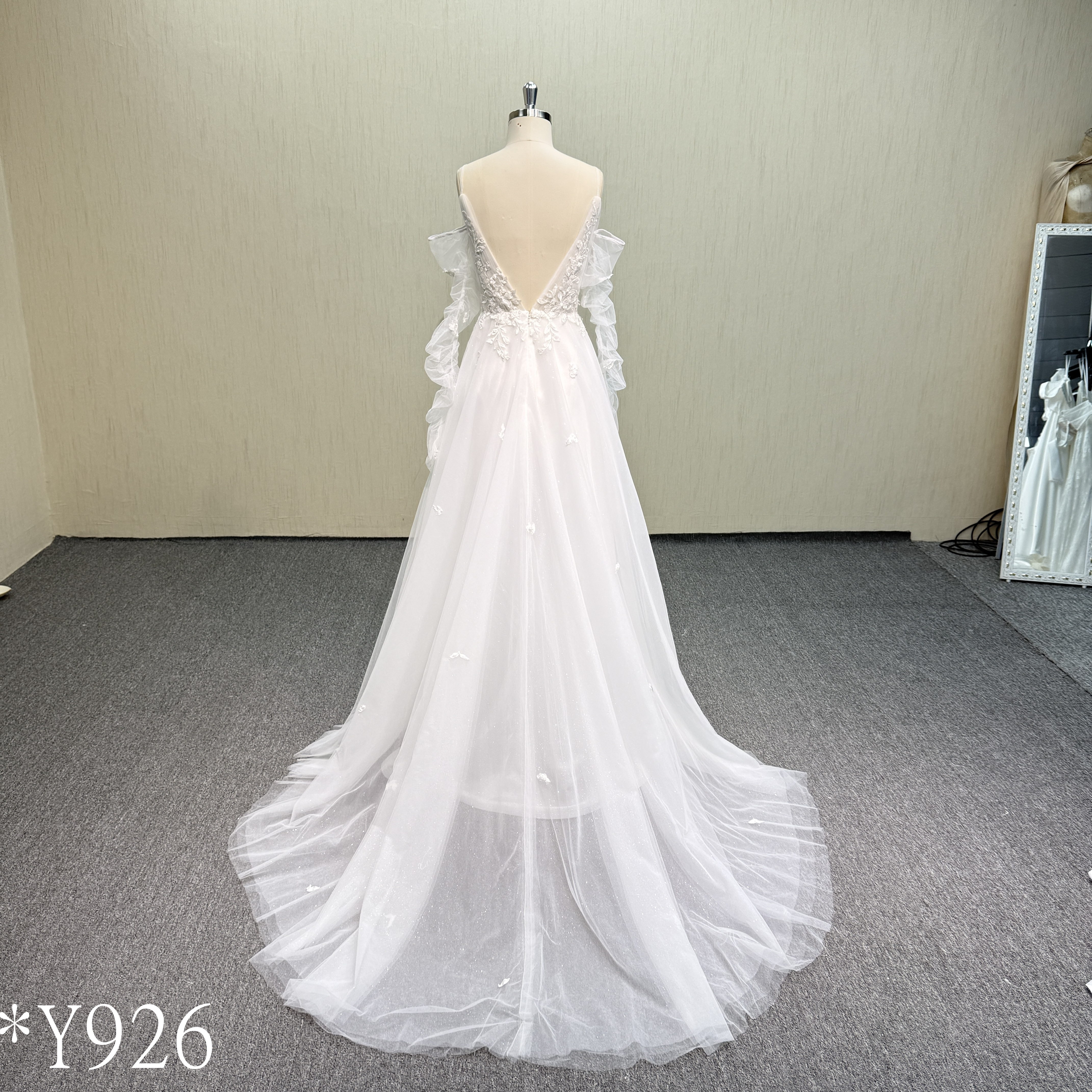 Y926  Plunging V-Neck Tulle Bridal Gown with Floral Lace Appliques