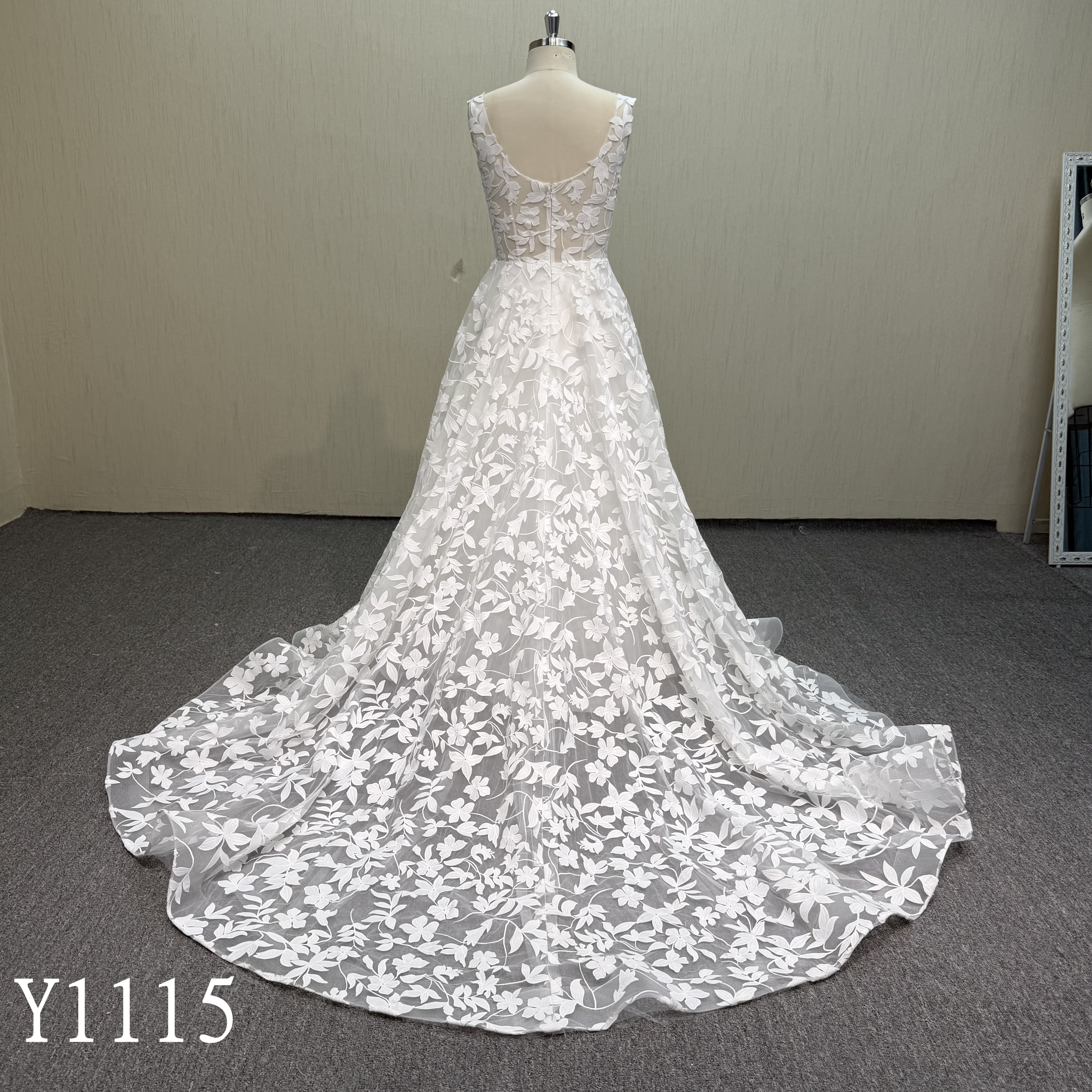 Y1155 Boho Style Sleeveless Wedding Dress with square Neckline