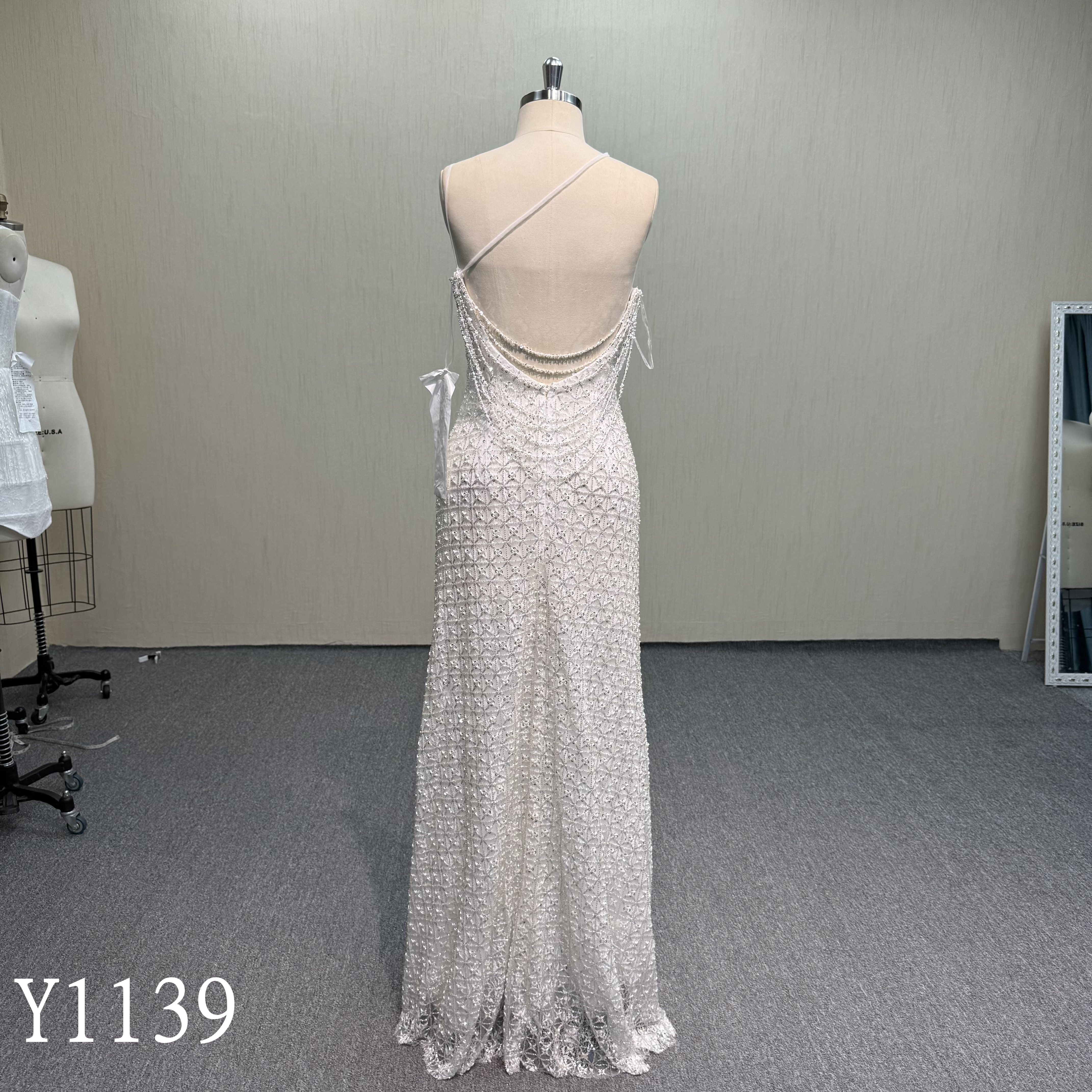 Y1139 Sultry Open Back Bridal Gown for Wedding Receptions