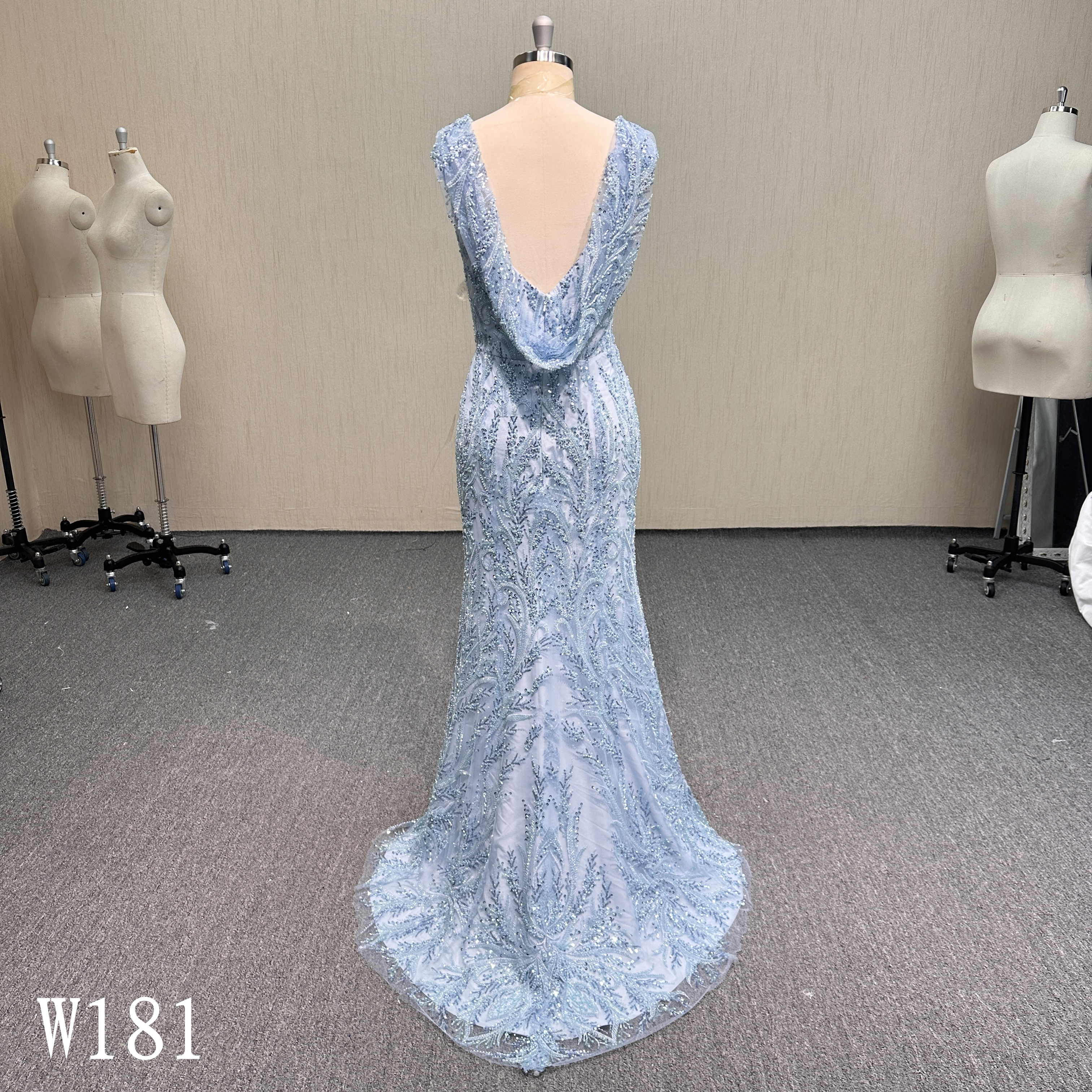 W181 Flattering Fit-and-Flare Trumpet Dress for Brides