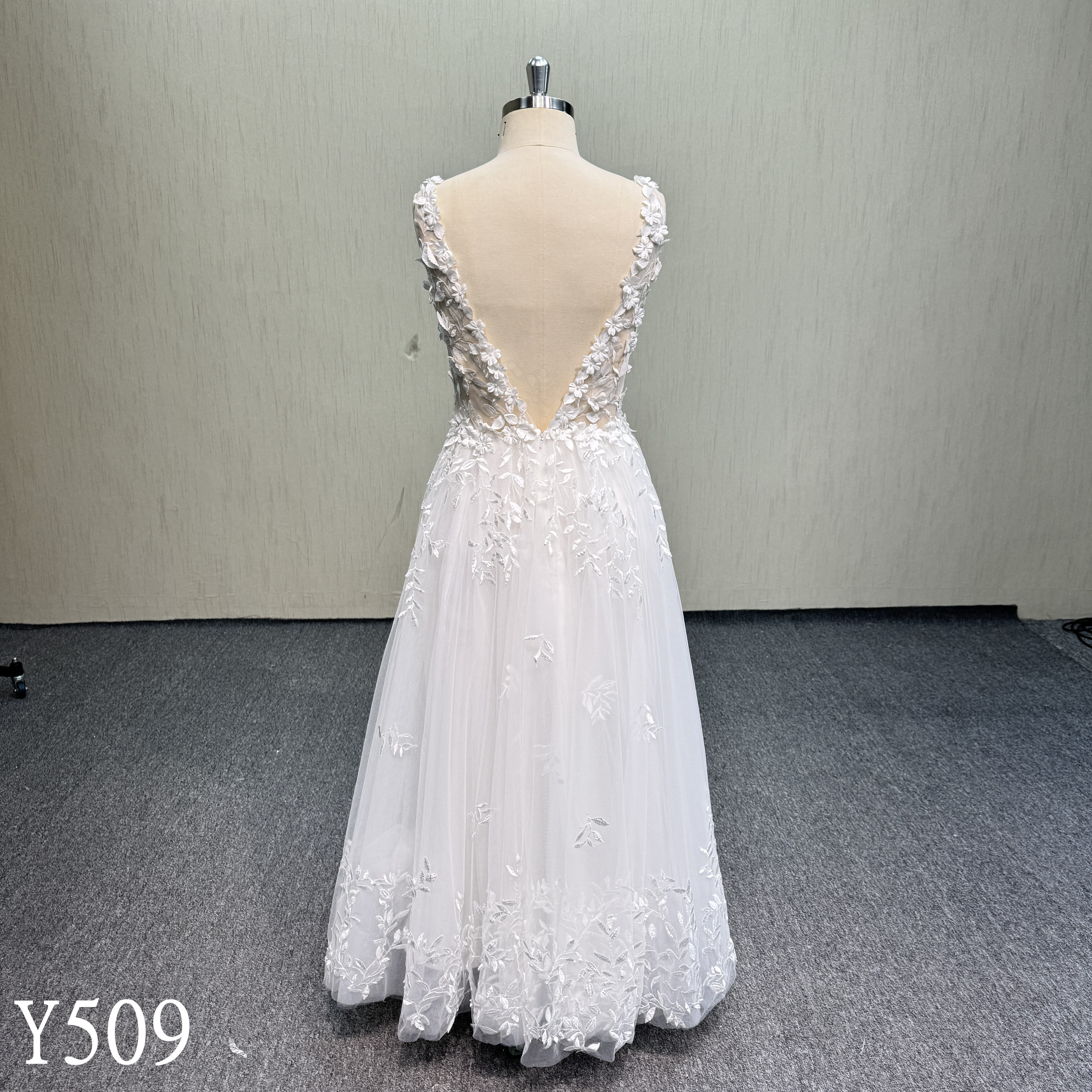 Y509 Sleeveless V-Neck Bridal Gown with 3D Lace Embroidery, Wide Straps, and Flowing Tulle Skirt (No Train)