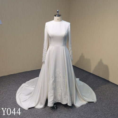Y044 Lace Applique Round Neck Long Sleeve A-Line Wedding Dresses