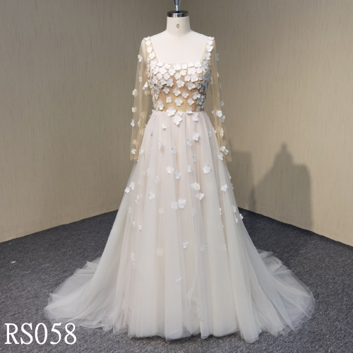 RS058 A-line Loog Sleeve Wedding Dresses with Applique Made in China