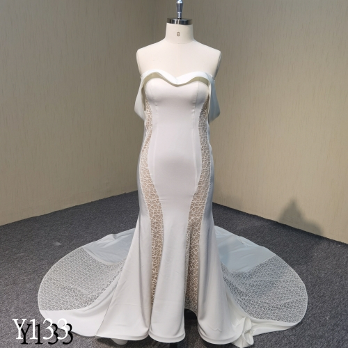 Y133 Off shoulder Mermaid wedding gown with Sweetheat neckline