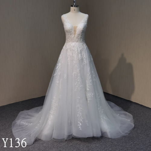 Y136 Sequins Bridal Gowns with Lace Flower Wedding Dress Made in China