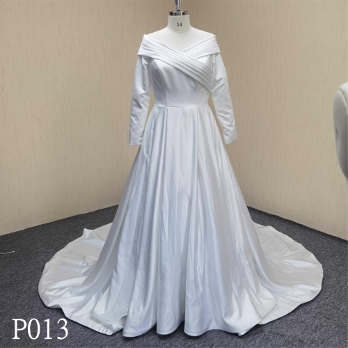 P013 Satin Ball Gown With Long Sleeve Bridal Gowns Wedding Dress Made in China