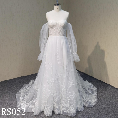 RS052 Zipper back wedding dress with detachable sleeves