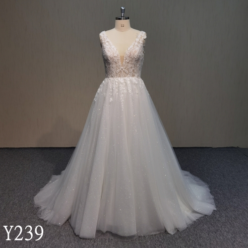 Y239  V-Neck Wedding Dress with Applique Lace and glitter for Woman