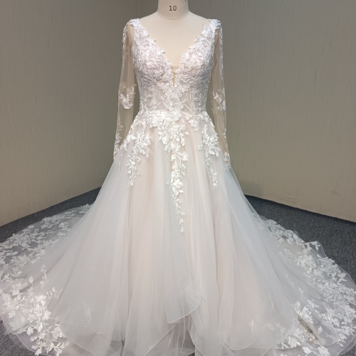Y262 detachable sleeve v-neck pink bridal ball gown with applique lace made in China.