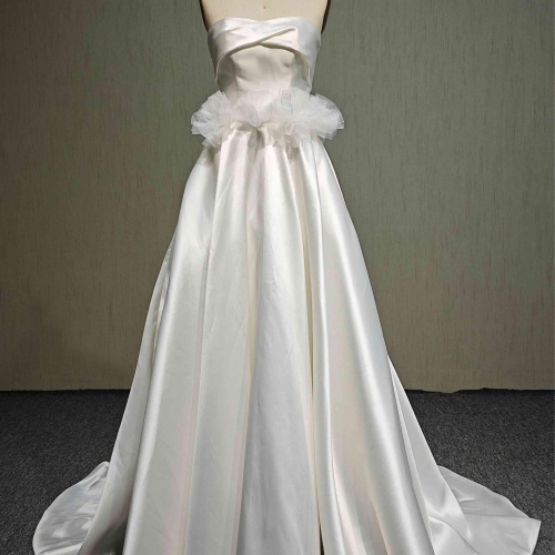 P008-1 Fashion design Sleeveless Sweetheart Neck Bridal Wedding Dresses With 3D flower for Woman