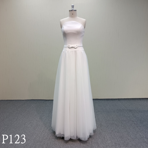 P123 Ivory tulle sleevesless  A-line bridal dress with bow belt