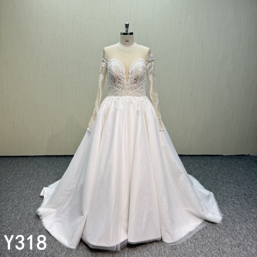 Y318  Elegant design Longsleeve round neck ballgown Wedding Dress  with Applique Lace