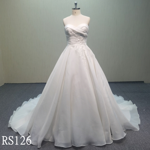 RS126 Elegant organza Pleats wedding ballgown with flora applique
