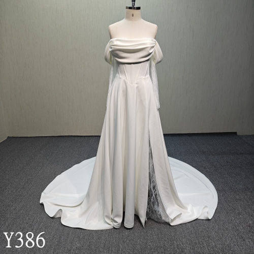 Y386  Elegant A-Line crepe wedding dress with French lace  for bride made in China