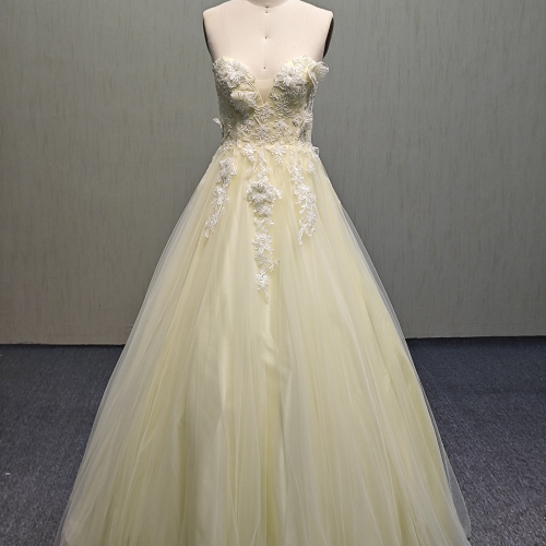 RS138 Yellow sweetheart neckline sleeveless wedding dress