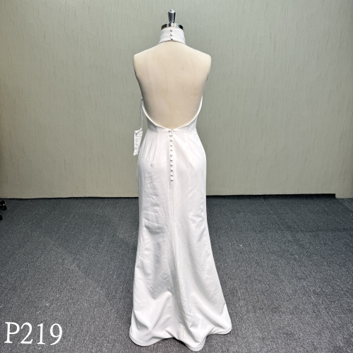 P219 White backless evening dress