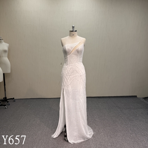 Y657 A Special irregular Wedding Dress