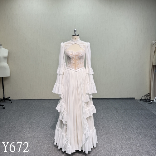 Y672 Court style, with Pleated Wedding Dress on the Lower Body