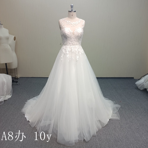 A8办 Elegant Wedding Dress with illusion