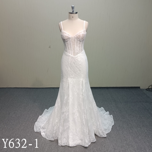 Y632-1 Spaghetti Strap French Lace Corset Wedding Dress with Cat Cups | China OEM Bridal Factory