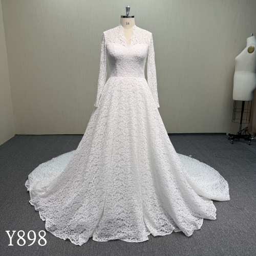 Y898 Graceful Deep V-Neck Long Sleeve Lace Bridal Dress with Scalloped Hem