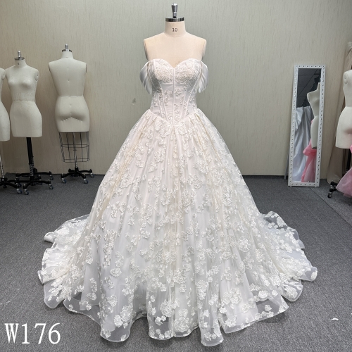 W176 Off-the-Shoulder 3D Lace Ballgown Wedding Dress with Train