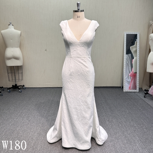 W180 Elegant V-Neck Jacquard Mermaid Wedding Dress