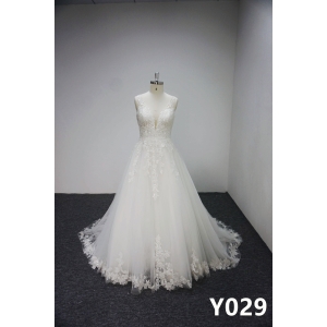 Y029 A-line Lace Applique V-Neck Bridal Wedding Dresses