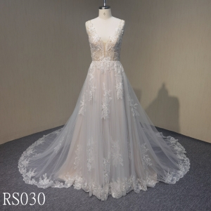 RS030 A-line wedding dress with applique made in Guangzhou supplier