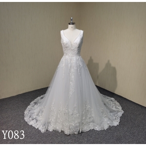 Y083 A-line Sexy V-neck Backless Lace Applique Bridal Gowns